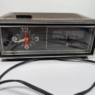 Vtg 1970S General Electric Faux Wood Am/fm Model 7-4545A Clock Radio,. Fixed Price $11.00.