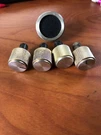 Zenith Model C430W Parts 5 Knobs In Good Condition. Fixed Price $18.00.