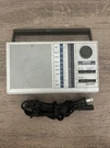 Vintage Magnavox D2000 Portable Am Fm Radio - Tested & Works Handle Joint Crack. Fixed Price $22.00.