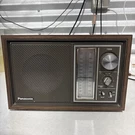 Vintage Panasonic Model RE-6289 Am/fm Desktop Radio Works. Fixed Price $20.00.