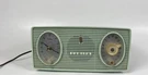 Vintage Zenith B514-F Telechron Green Clock Radio Mid Century Turns. Fixed Price $74.42.