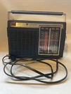 Vtg General Electric Tv Sound Am Fm Radio Model 7-2930C. Fixed Price $89.00.