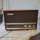 Magnavox Prelude Am/fm Afc Table Radio Tone Control Wood Cabinet Model 5R238. Fixed Price $40.00.