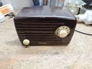 Vintage 1947 Silvertone Bakelite Tube Radio Model 132.878. Fixed Price $30.00.