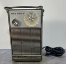 Vintage Juliette Radio Ac-dc Solid State Model TK-1050 Man Cave. Fixed Price $9.95.