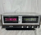 Zenith Model H472W Am/fm Clock Radio Circle Of Sound Restored With Green Leds. Fixed Price $30.00.