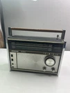 Vintage 1970S Soundesign 2439 Solid State Four Band Portable Radio Fm Am Mb Sw. Fixed Price $89.99.