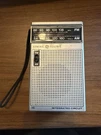 General Electric Fm/am Portable Vintage Handheld Radio 7-2582. Fixed Price $22.99.