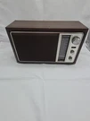 Vintage Realistic Am Fm Radio MTA-12 Model 12-693 Walnut Grain Works Great. Fixed Price $24.35.