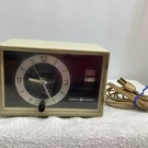Vintage 70S General Electric Am Clock Radio Beige Analog Art Decor Den. Fixed Price $49.95.