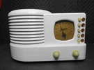 Zenith Beehive Model 5R312 Bakelite Tube Am Radio Tabletop - Restored. Fixed Price $202.45.