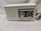 Vintage 1960 Zenith Am Radio # M508W, "works" Looks Good. Nice Piece. Eco Ship. Fixed Price $60.00.
