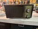 Ge Solid State Am Fm Table Radio Model T2210A. Fixed Price $18.00.