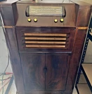 Vintage 1940'S Truetone Console Radio Phonograph Western Auto Tube Record Player. Fixed Price $225.00.
