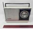Works: Ross Supreme Radio: Model RE-125: Transistor Am/fm 1964. Fixed Price $30.99.