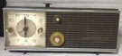 Zenith Model Z275L Vintage Radio. Fixed Price $21.88.