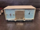 1960 Zenith Vintage Collectible Clock Radio Model G516 - See Video. Fixed Price $125.00.