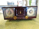 Vintage 1954 Zenith Model T522-R Telechron Bakelite Tabletop Tube Clock Radio. Fixed Price $149.99.