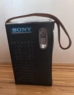 Sony Transistor Radio Model 2R-31 With Case Japan. Fixed Price $30.00.