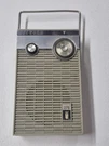 Vintage Zenith Royal 275 Transistor Radio Mid Century Portable Am. Fixed Price $41.50.