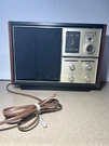 Vintage Zenith E430W Am / Fm Radio Hi Performance Tuned R.f. Works Great!. Fixed Price $30.00.
