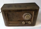 Vintage Montgomery Ward Airline Am Tube Radio Wave Retro Woodgrain. Fixed Price $35.99.