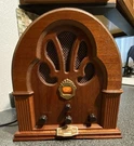 Thomas Collectors Edition #1430 Cathedral Style Am/fm/afc Radio Mod BD109 Works. Fixed Price $30.00.
