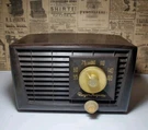 Vintage 1956 Rogers Majestic Am Tube Radio Brown Bakelite R552-RESTORED. Fixed Price $98.21.