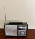 Vintage Lloyds Am/fm Solid State Afc Transistor Radio 8N53-94C Ac/battery. Fixed Price $24.99.