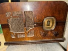 Antique Delco Radio Model 1125 Super Heterodyne Receiver Powers On. Fixed Price $109.99.