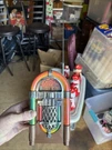 Windsor JB-380 Am/fm Radio, Replica Of 1940S Wurlitzer. Fixed Price $10.00.