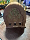 Windsor Model 2136 1932 Antique Style Am/fm Cathedral Replica Radio. Fixed Price $35.00.